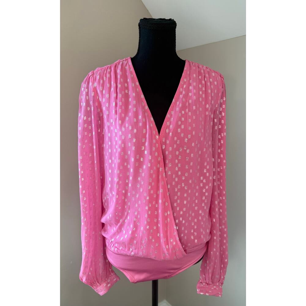 NWT Rocco Sand X REVOLVE Alora Bodysuit in Fuchsia
SAND Size Small